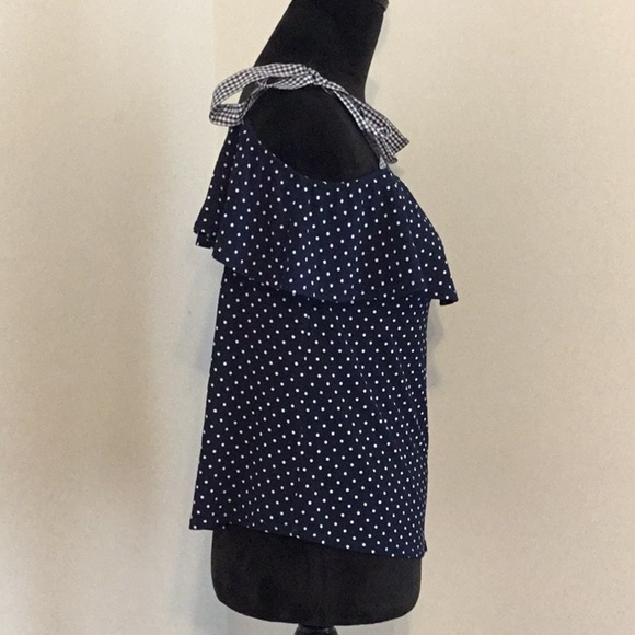 TWINE & String Cold Shoulder Top - Picture 3 of 8